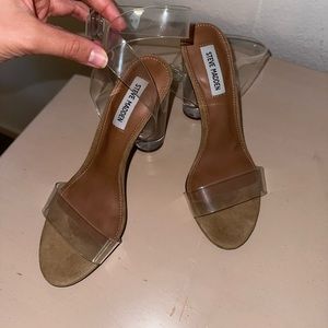Steve Madden size 8 clear/ nude